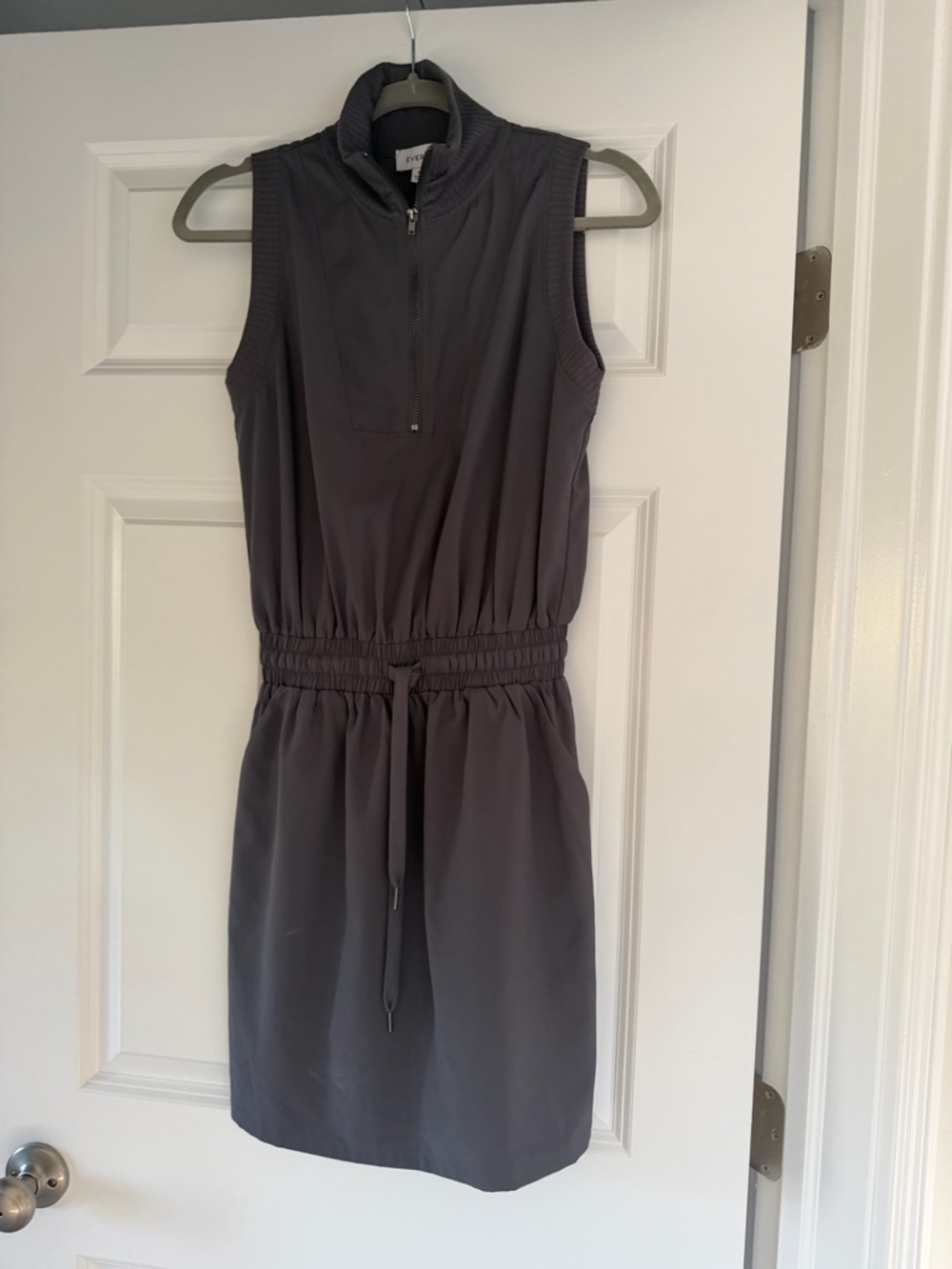 Evereve Charcoal Sleeveless Zip-Neck Drawstring Dress
